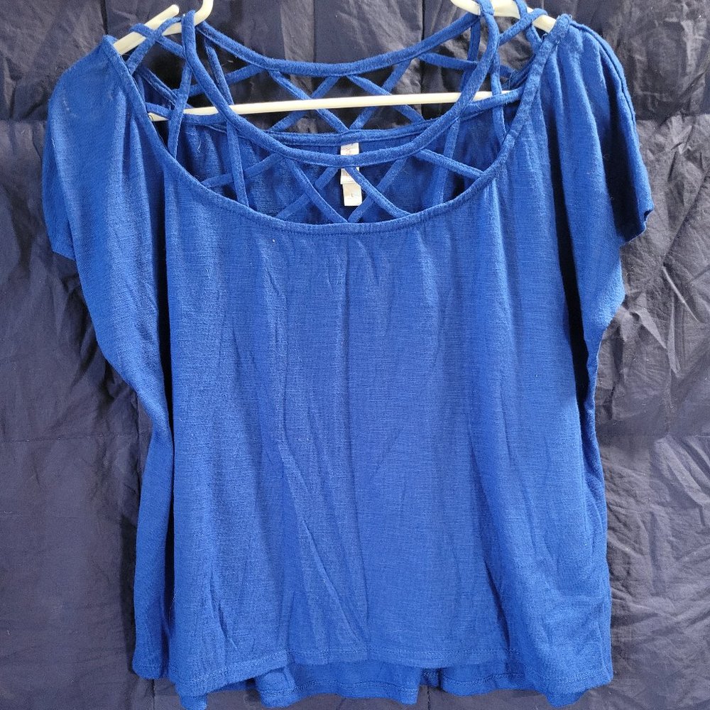 Blue criss crop shirt